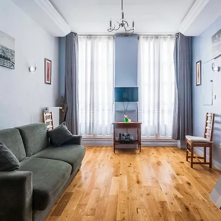 Louvre Chatelet * Paris