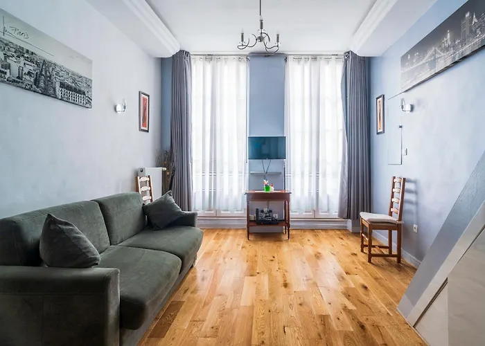 Louvre Chatelet * פריז