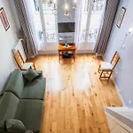 Apartment Louvre Chatelet Paris