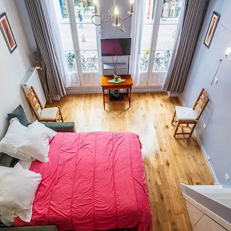 Apartament Louvre Chatelet Paryż